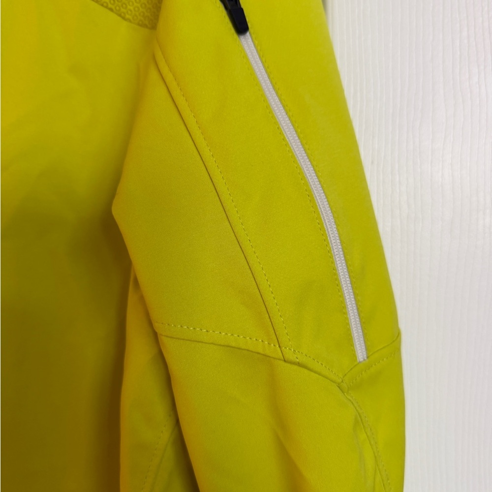 Men's Yellow Jacket - Picture 2 of 3